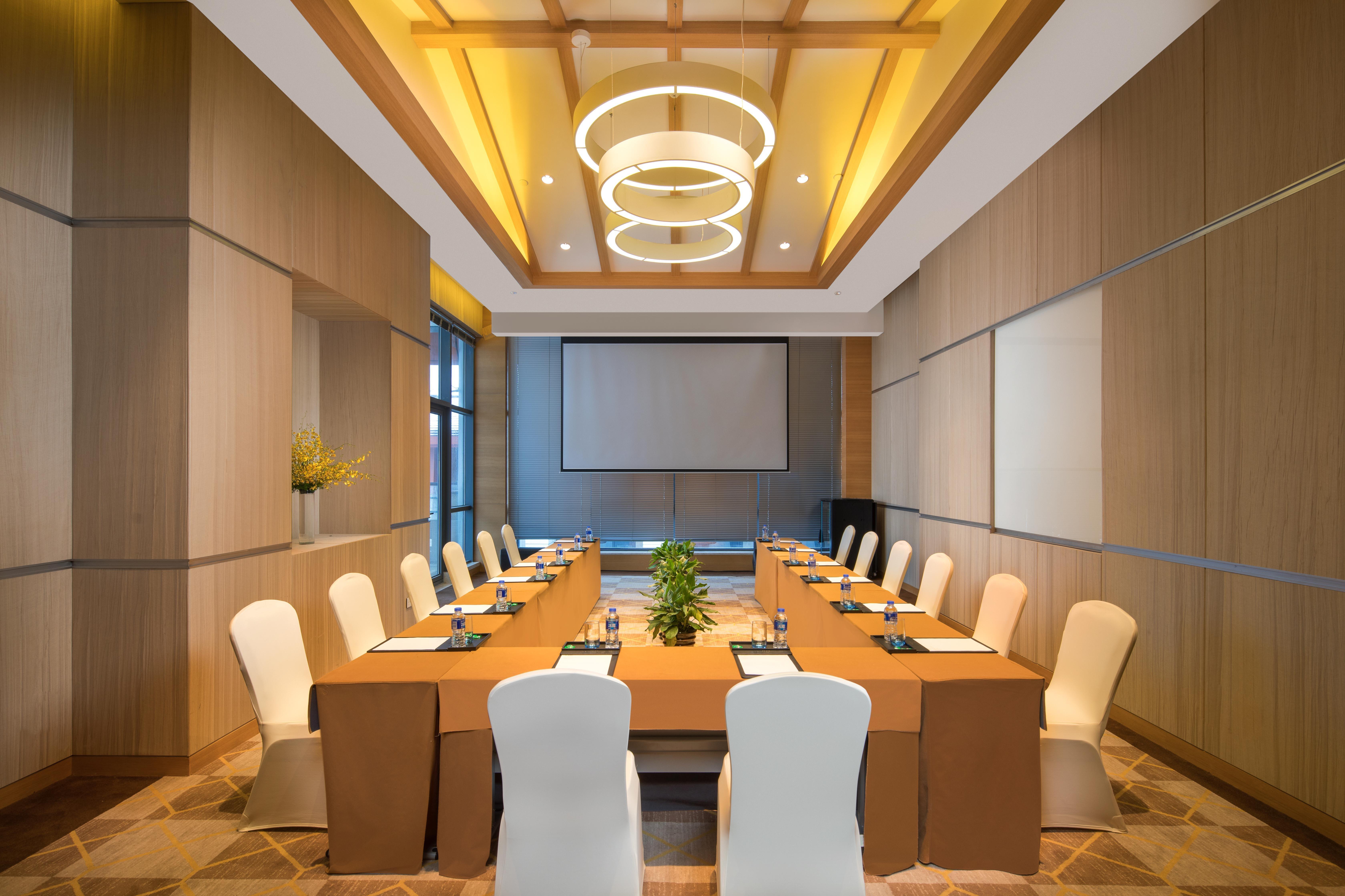 Holiday Inn Kunshan Huaqiao By Ihg Exterior foto